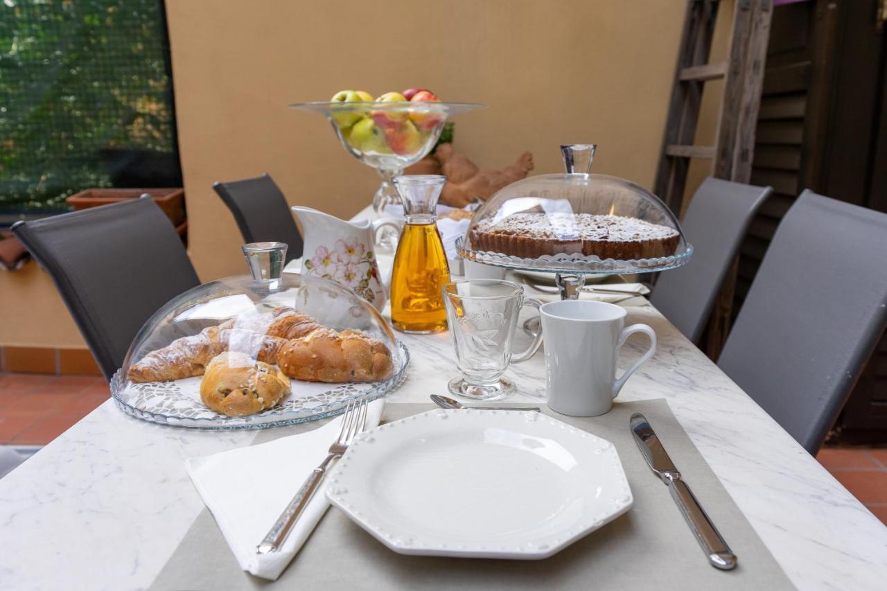 Bed & Breakfast S. Trinita 18 &